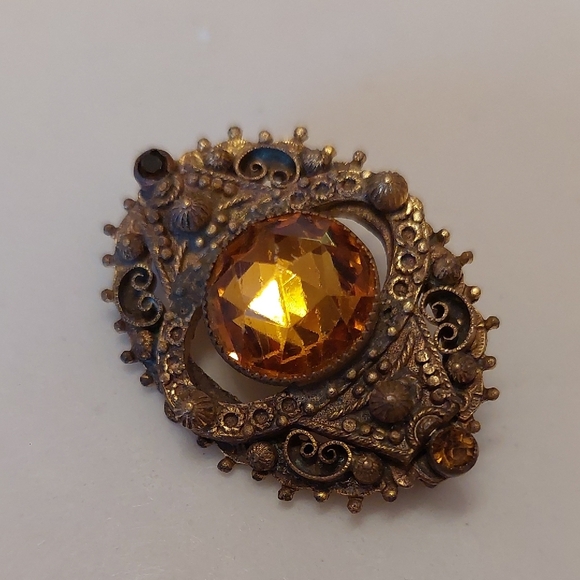 Antique Scrollwork Filigree Topaz Honey Faceted Glass Gold Brooch Pin - Picture 9 of 16